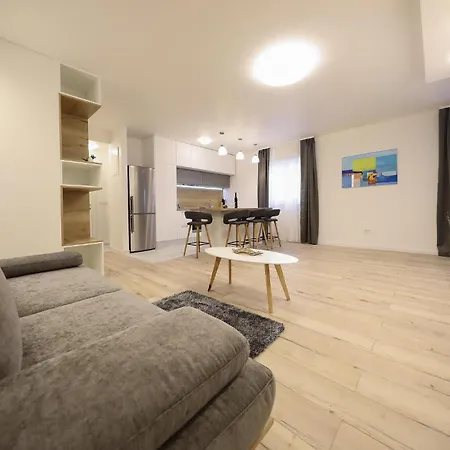 2 Bedroom Lovely In Apartment Zadar